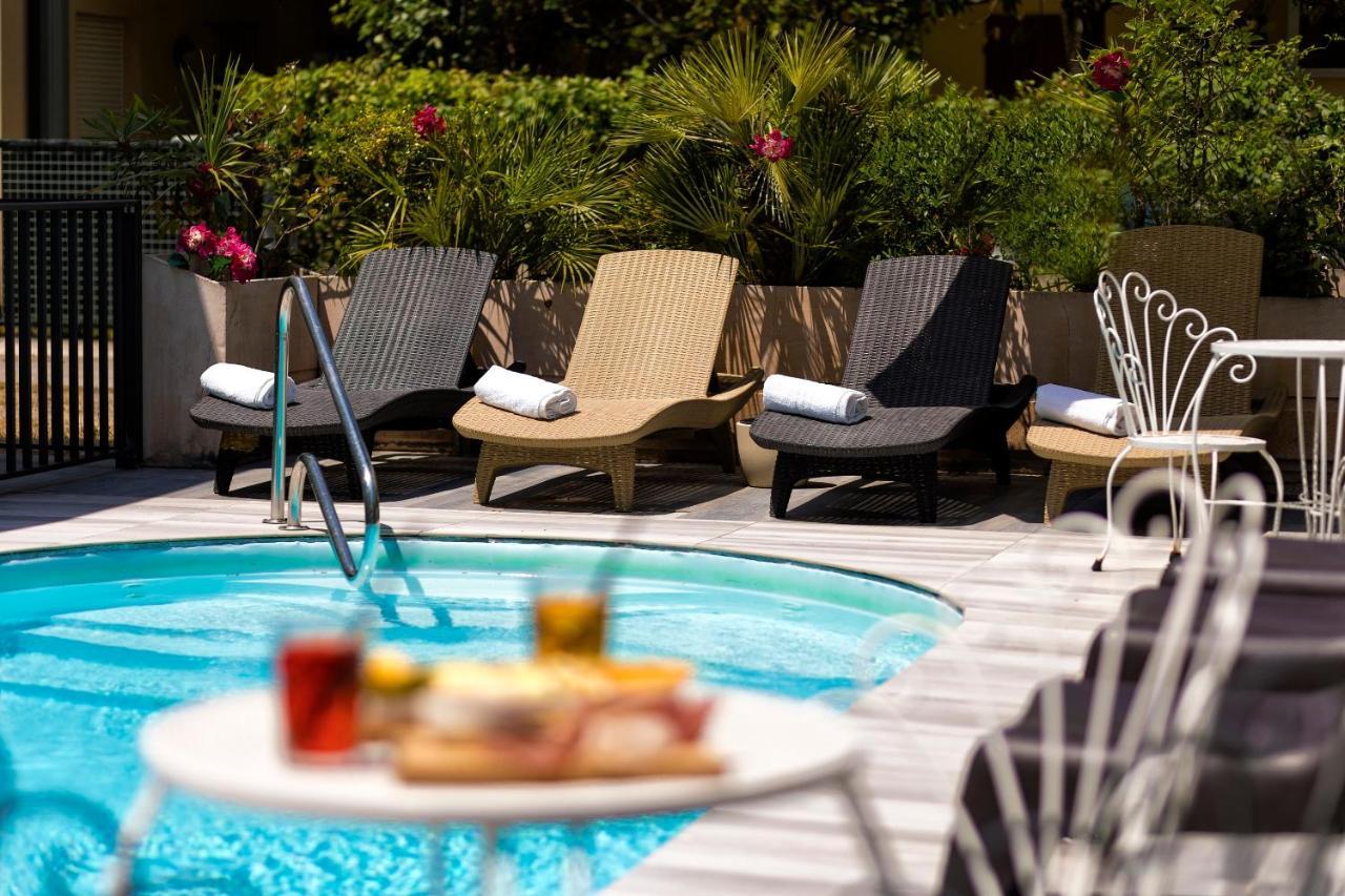 Otel Condor-new 2024-con Piscina Riccione